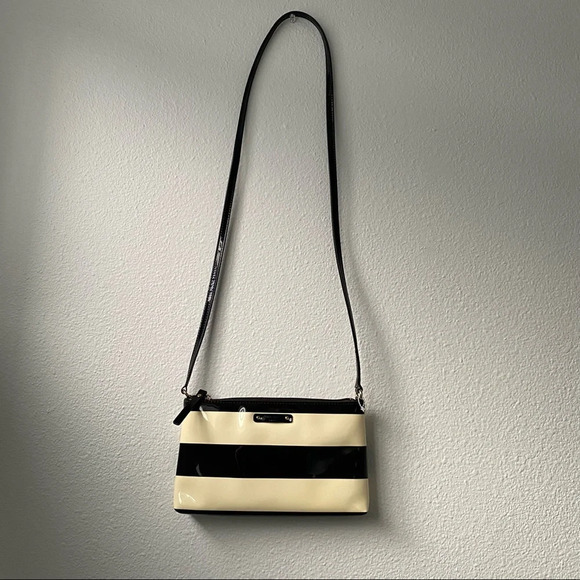 kate spade Handbags - Kate Spade Classic Patent Stripe Purse